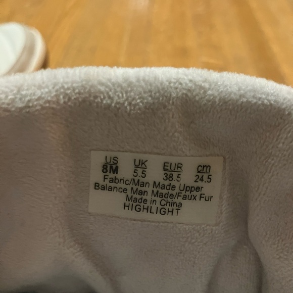 Women’s Ryka Size 8M Highlight White Snow Boots Ski Bunny - Picture 4 of 8